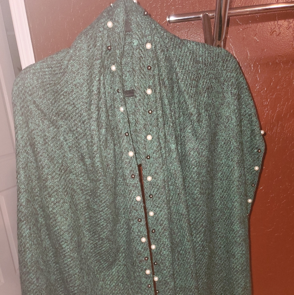Scarf - Picture 2 of 3